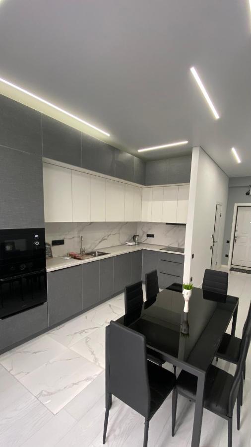 Heaven Apartment Mountain View Almaty Luaran gambar