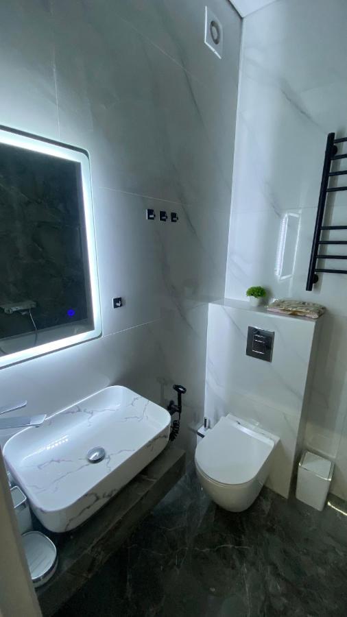 Heaven Apartment Mountain View Almaty Luaran gambar